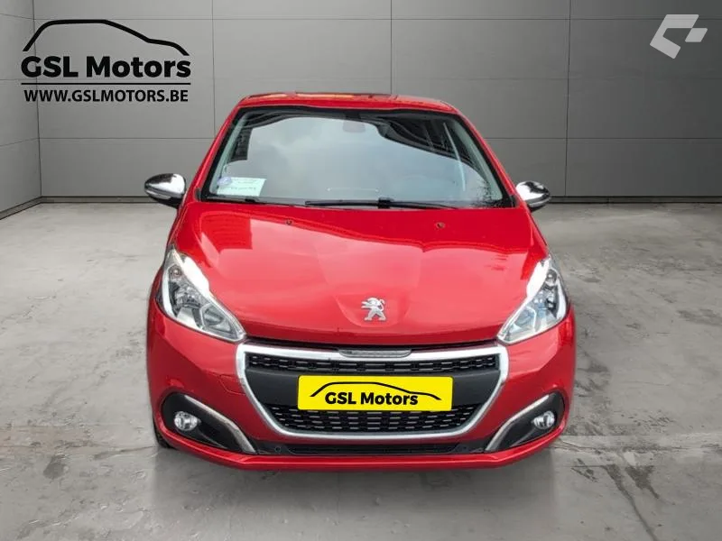 Peugeot 208 2018 — photo 2