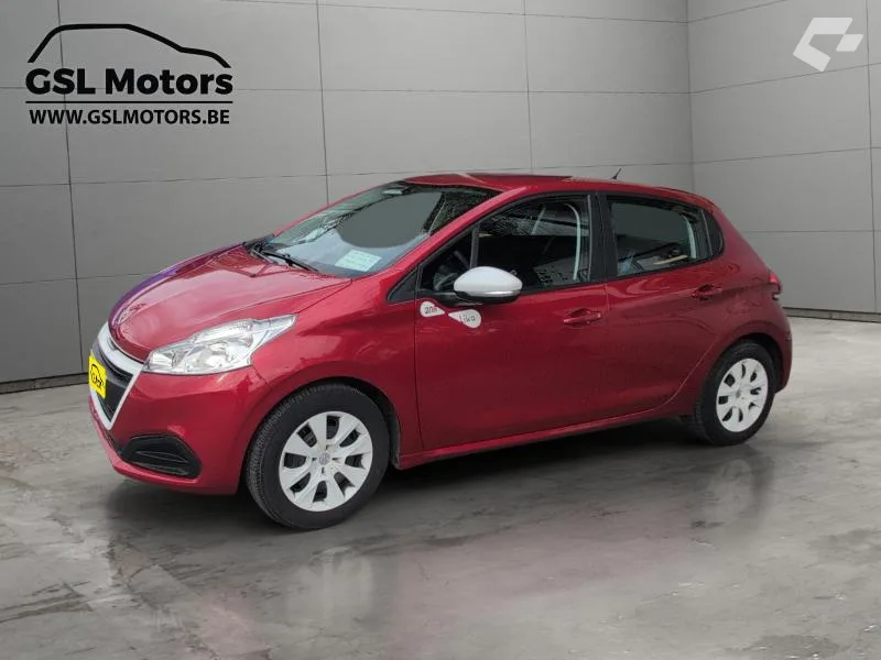 Peugeot 208 2016 — photo 1