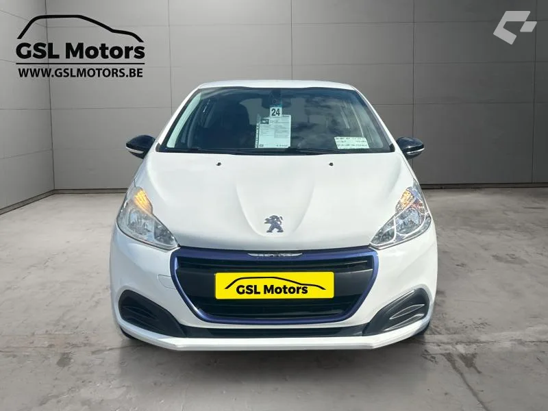 Peugeot 208 2017 — photo 2