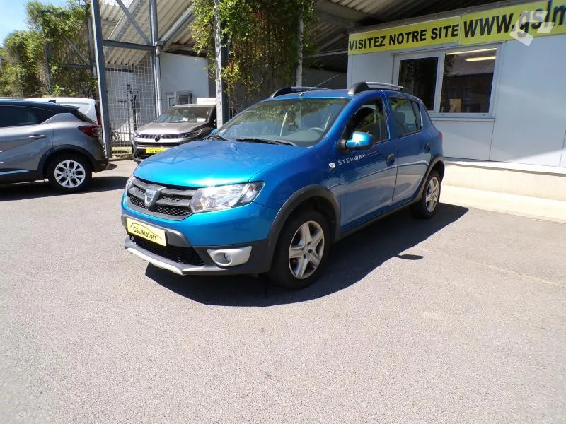 Dacia Sandero 2015 — photo 1
