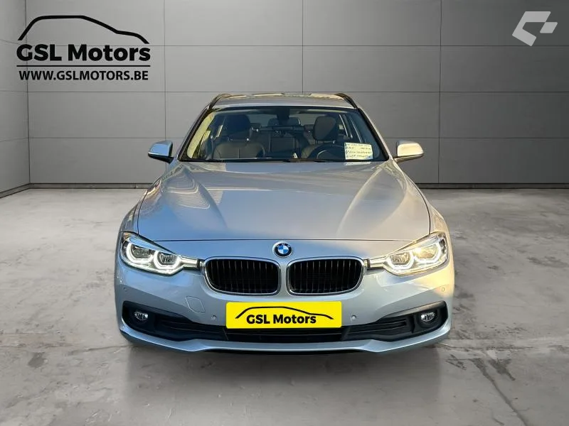 BMW Série 3 2018 — photo 2