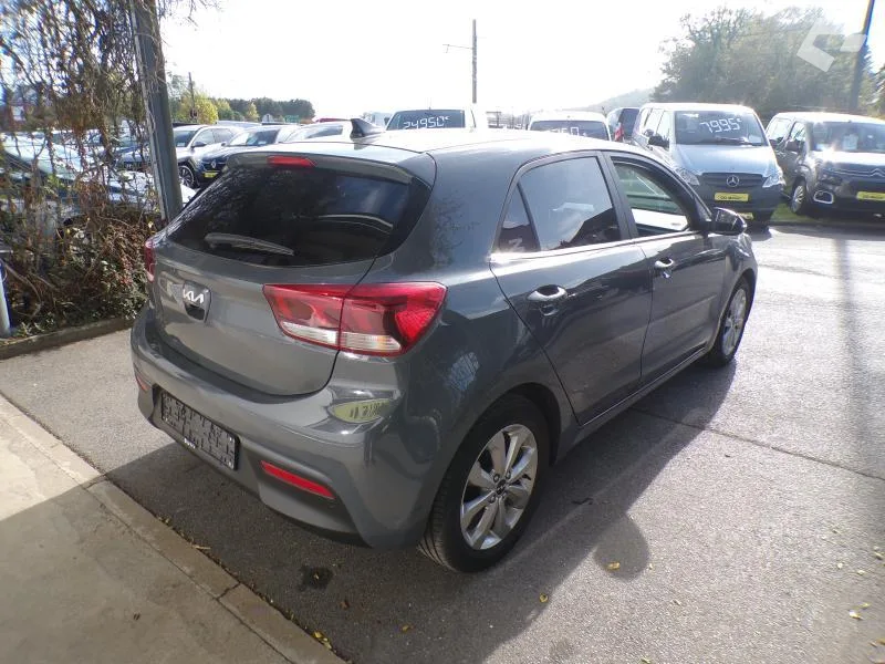 Kia Rio 2023 — photo 4