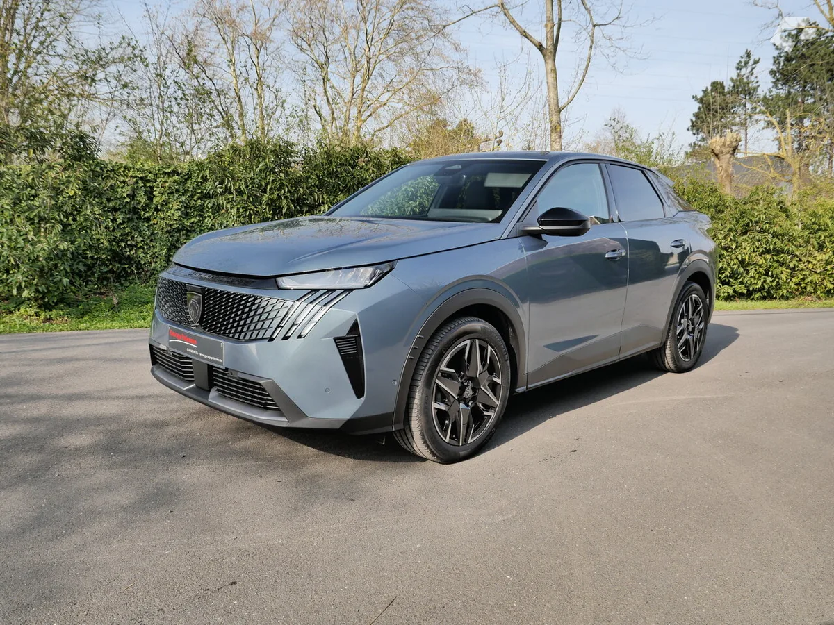 Peugeot 3008 2025 — photo 1