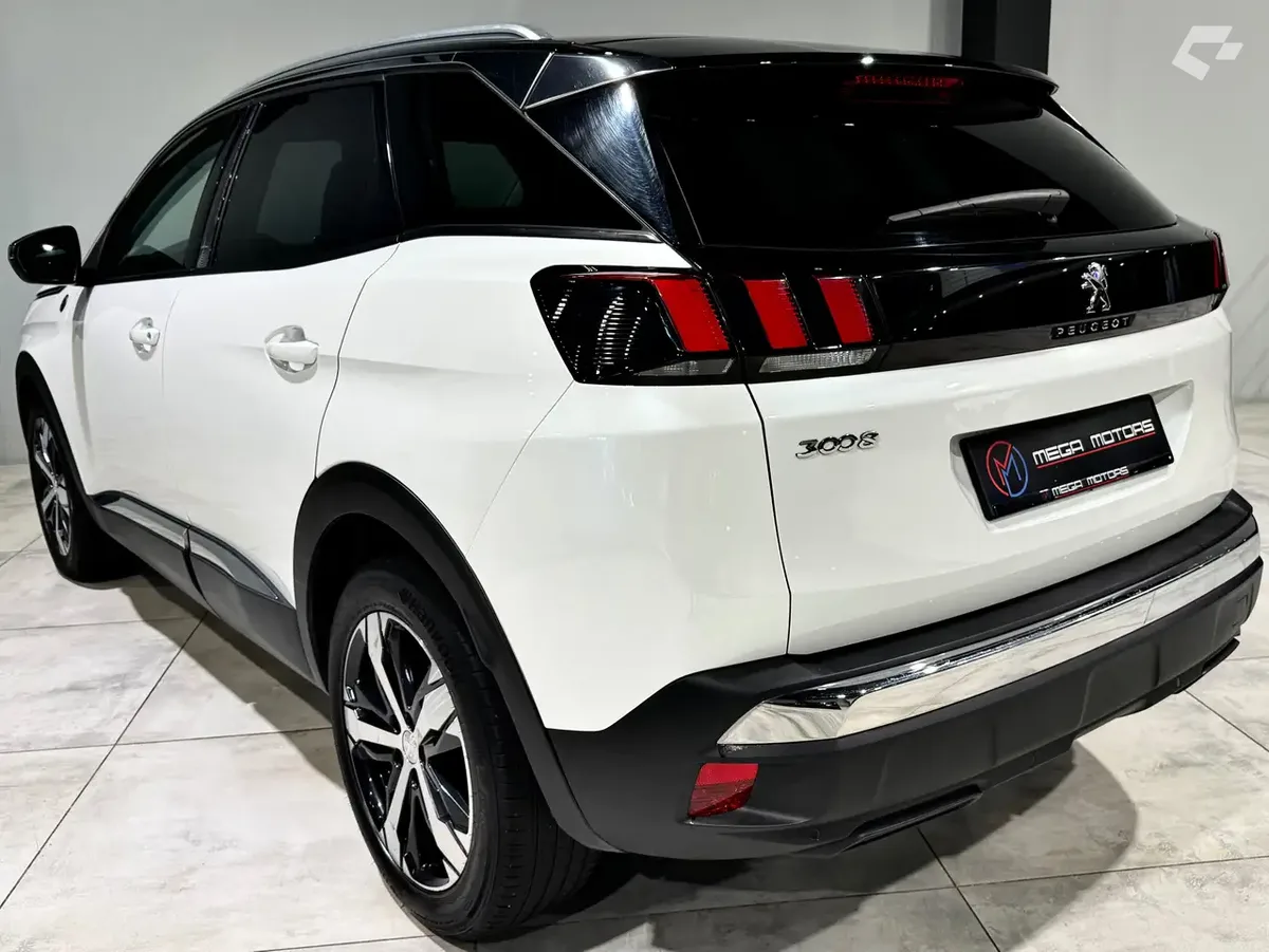 Peugeot 3008 2018 — photo 2