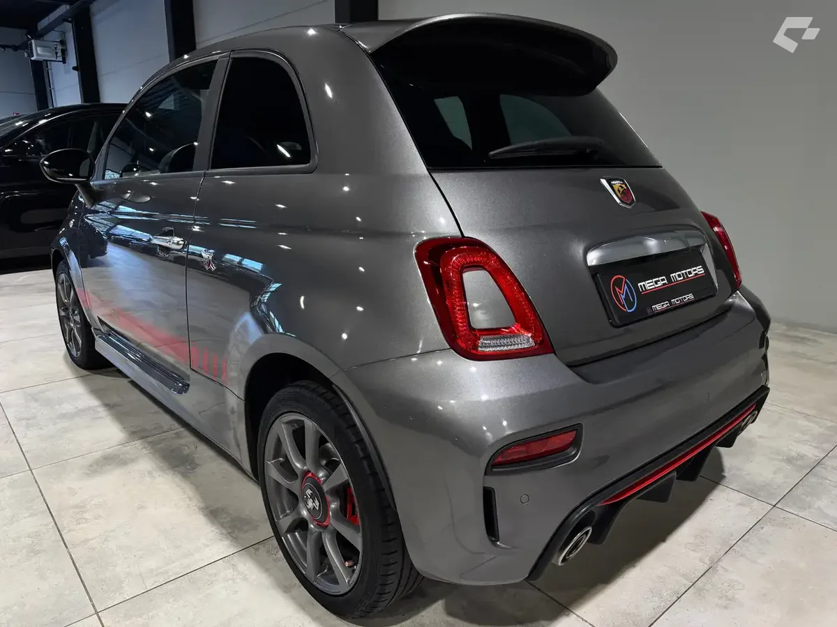 Abarth 500 2022 — photo 2