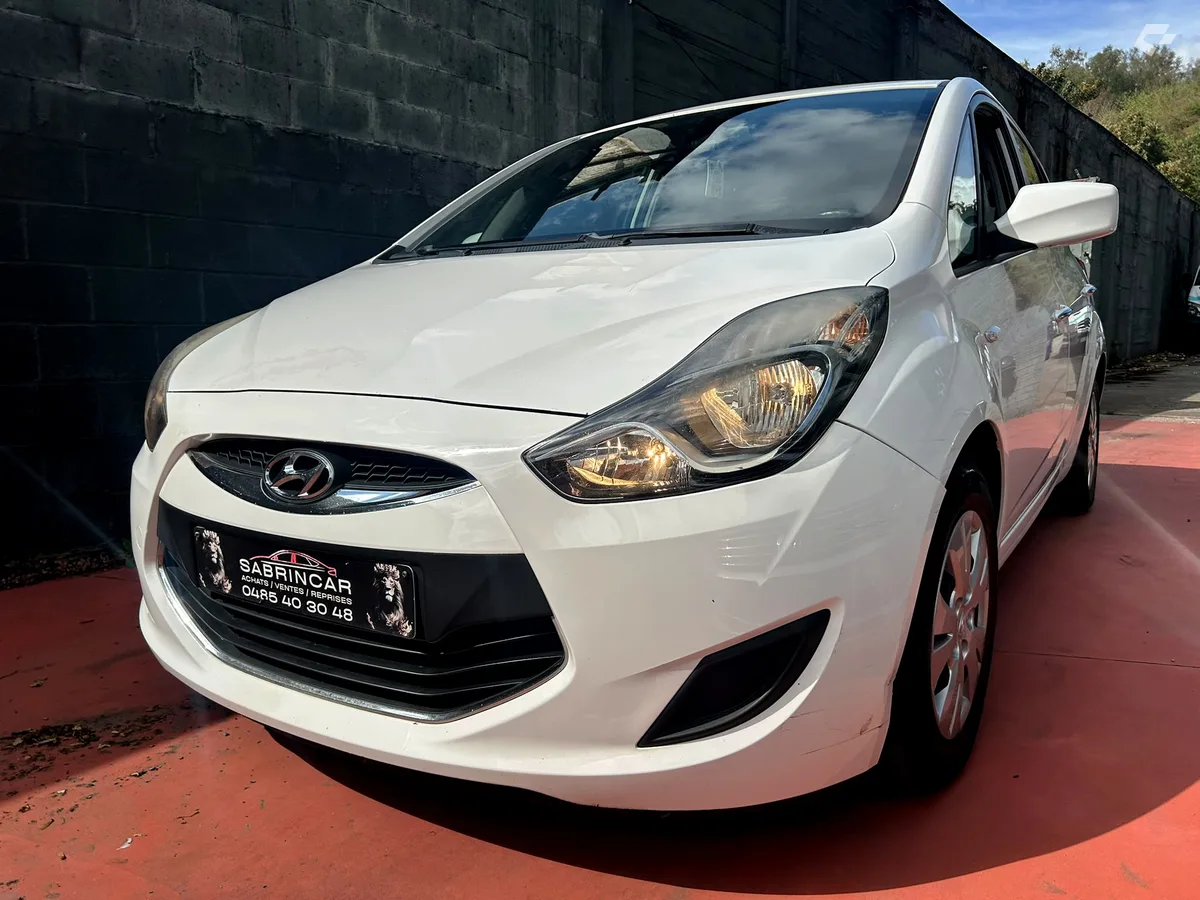 Hyundai ix20 2012 — photo 1