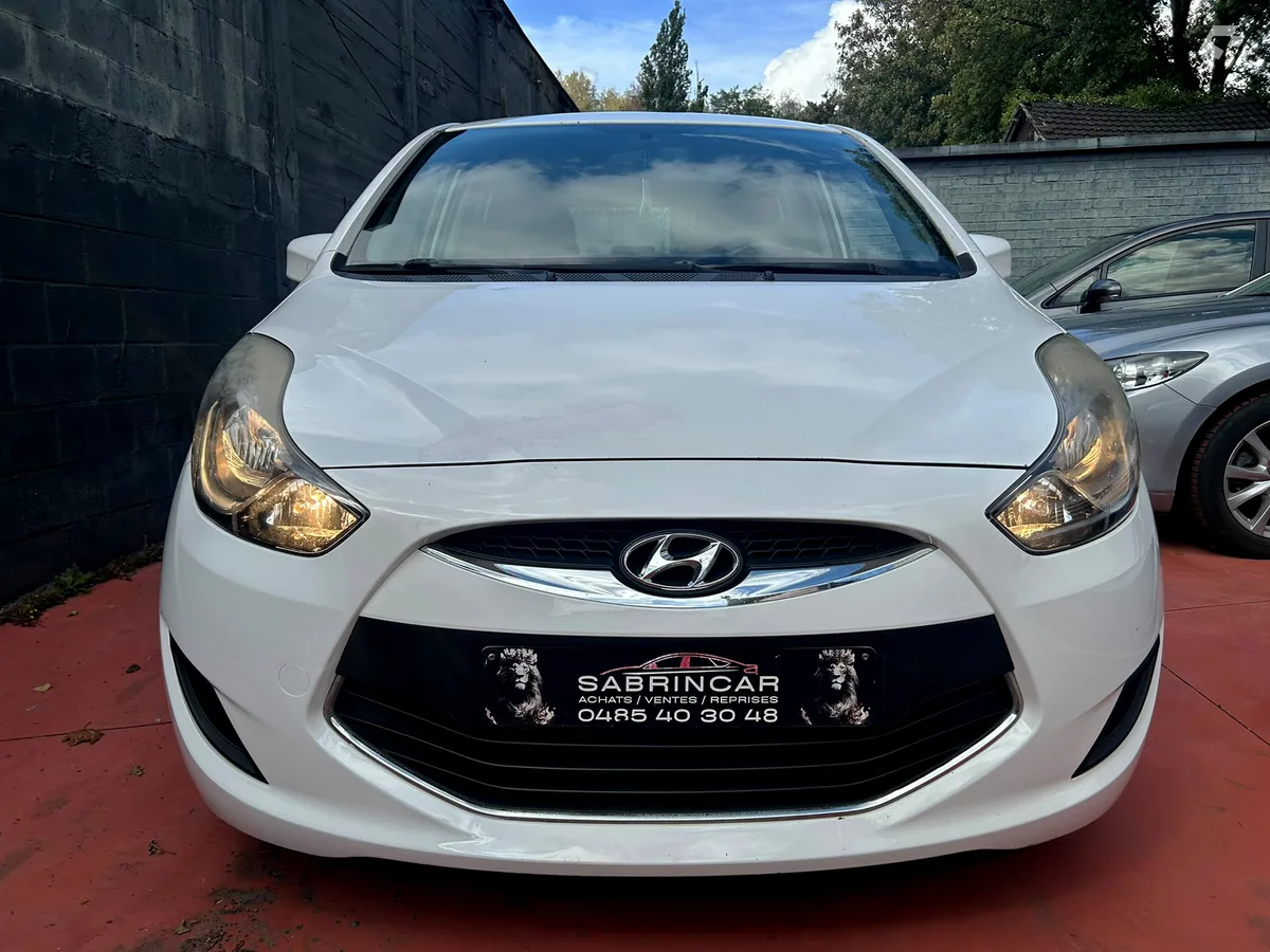 Hyundai ix20 2012 — photo 3