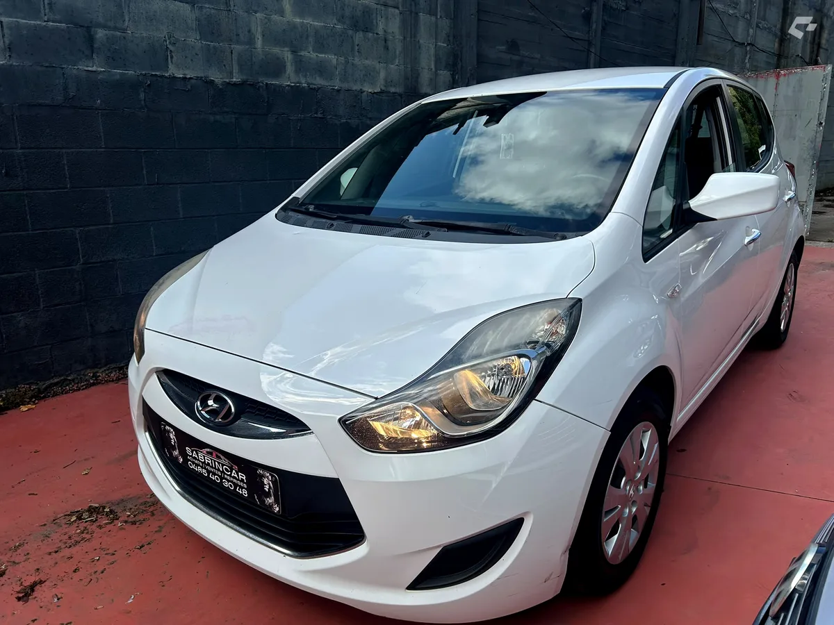 Hyundai ix20 2012 — photo 4
