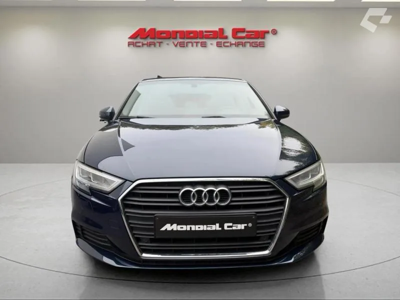 Audi A3 2019 — photo 2