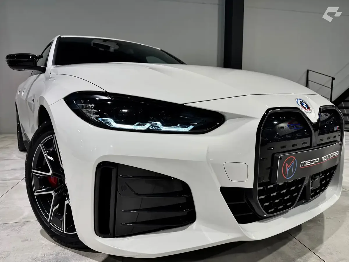 BMW i4 2022 — photo 1