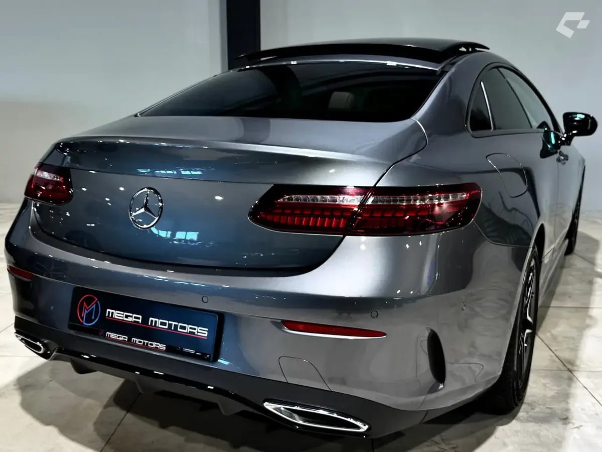 Mercedes-Benz Classe E Coupé 2020 — photo 4