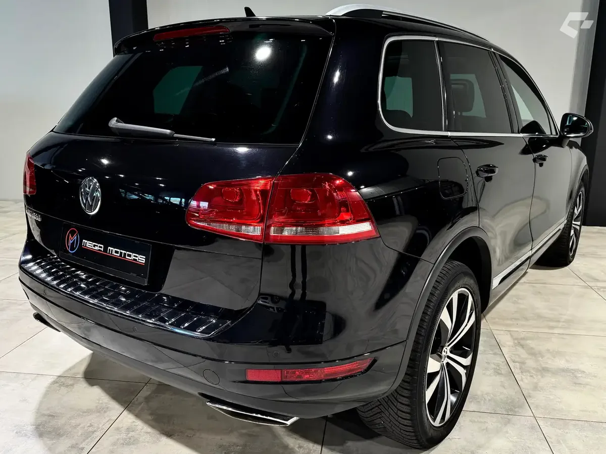 Volkswagen Touareg 2011 — photo 4