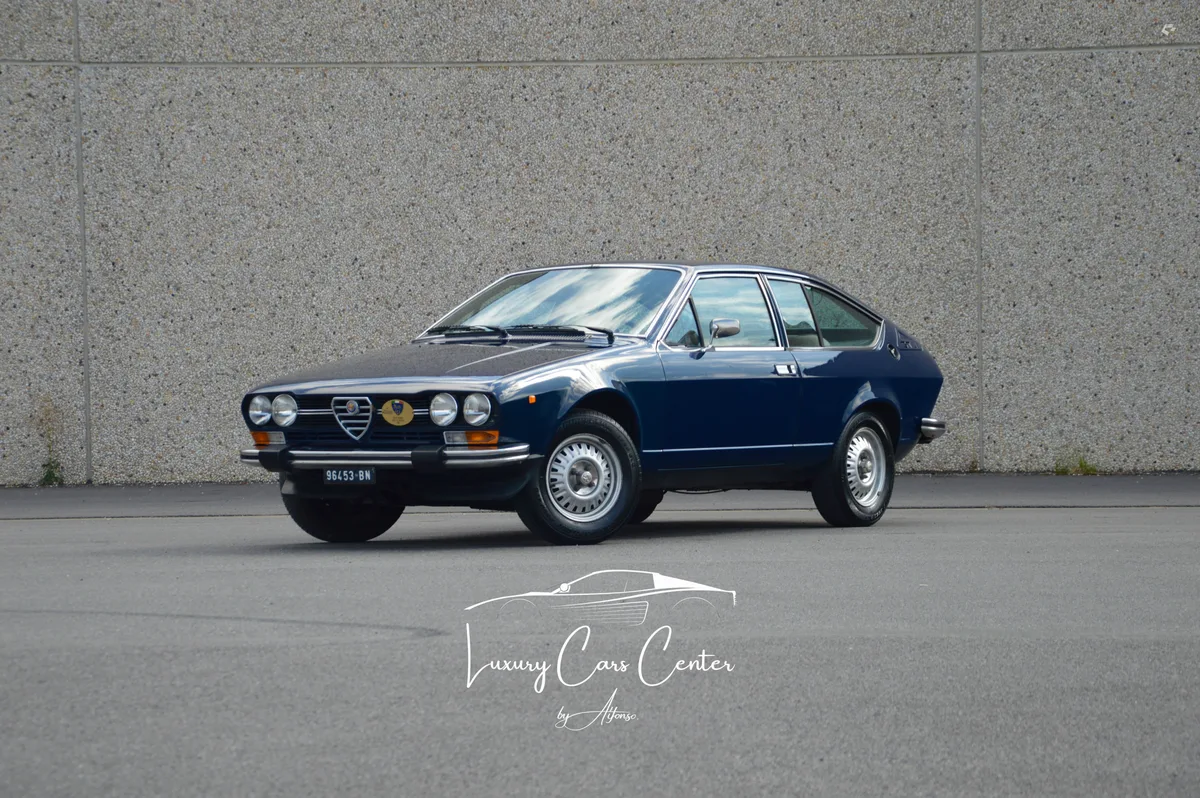 Alfa Romeo Alfetta 1977 — photo 1
