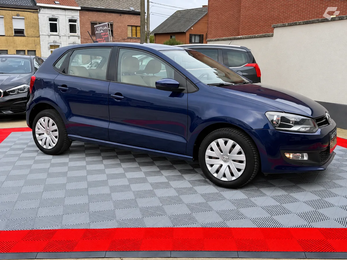 Volkswagen Polo 2012 — photo 4