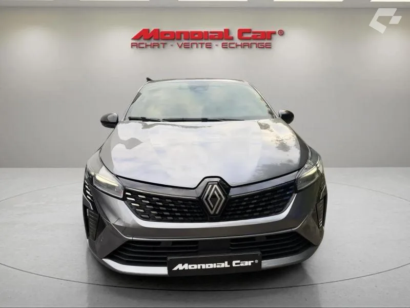 Renault Clio 2024 — photo 2