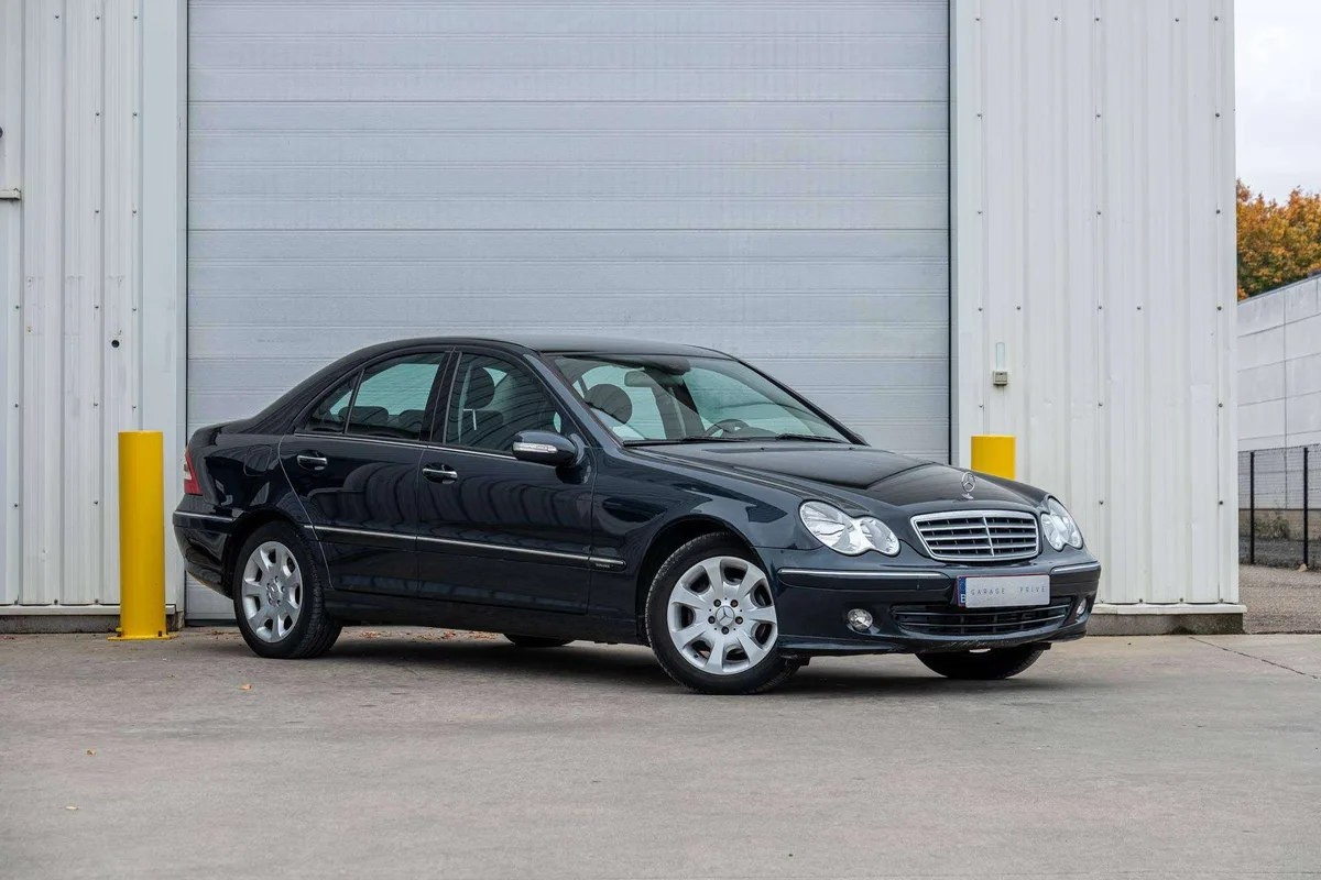 Mercedes-Benz Classe C 2005 — photo 1