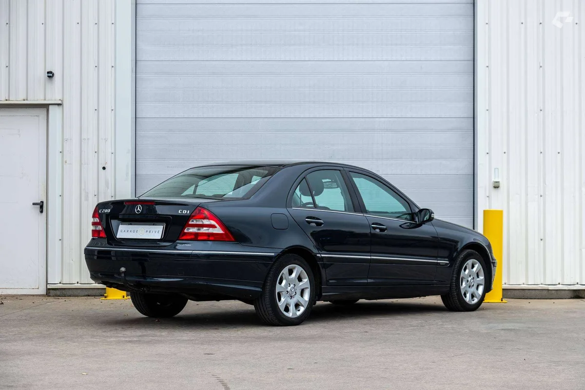 Mercedes-Benz Classe C 2005 — photo 4
