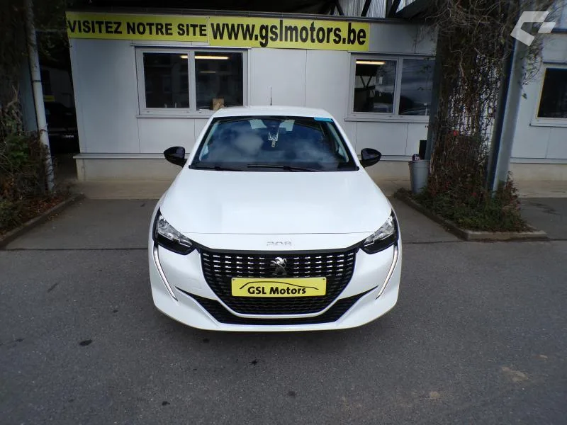 Peugeot 208 2023 — photo 2