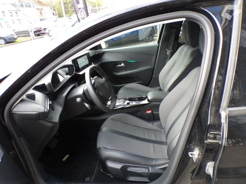 Peugeot E 208 2023 — photo 2
