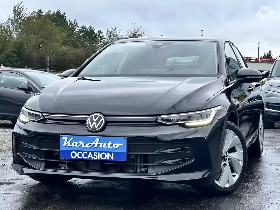Volkswagen Golf 2024 — photo 1