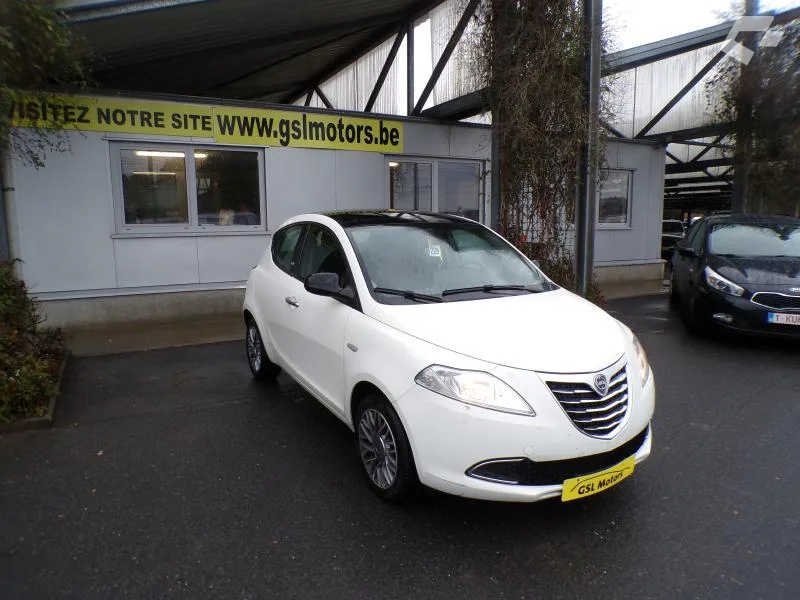 Lancia Ypsilon 2012 — photo 3