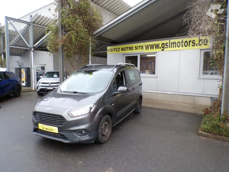 Ford Transit Courier 2019 — photo 1