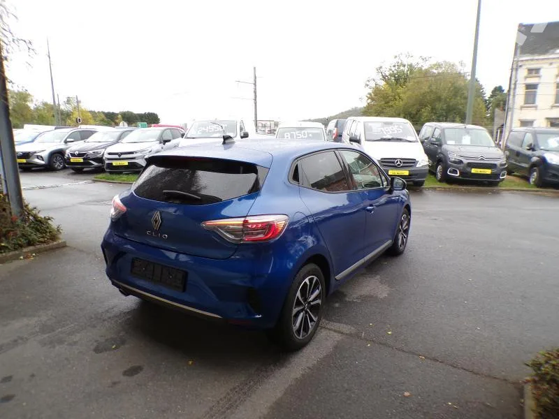 Renault Clio 2025 — photo 4
