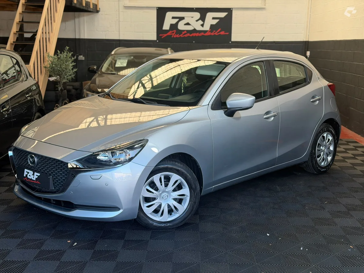 Mazda 2 2020 — photo 1