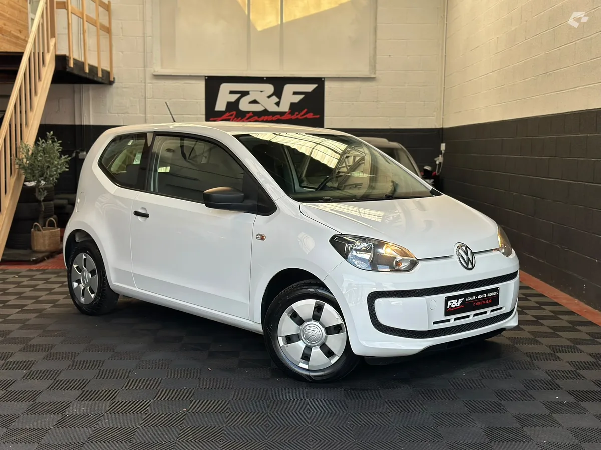 Volkswagen Up! 2014 — photo 2