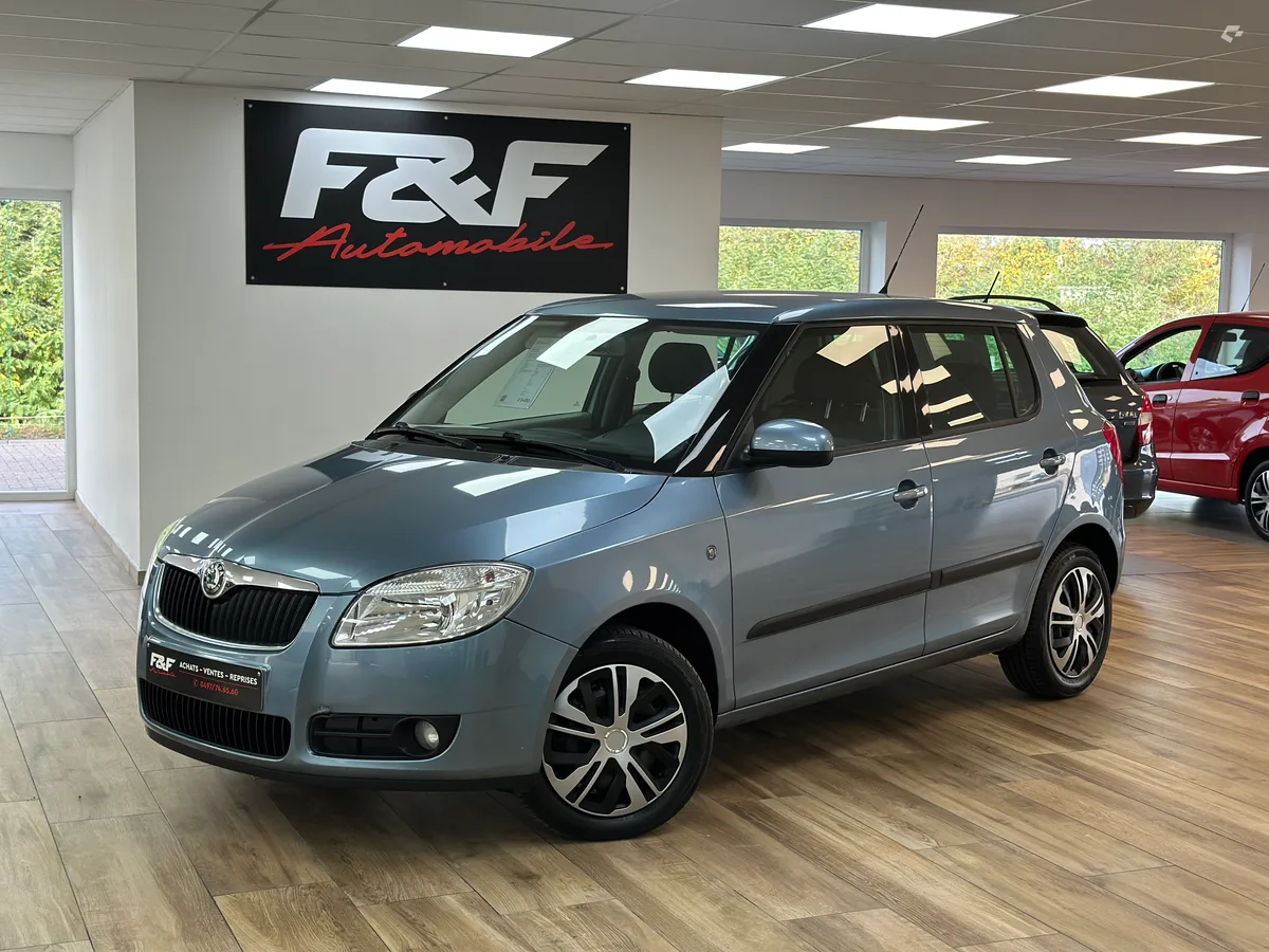 Skoda Fabia 2008 — photo 1