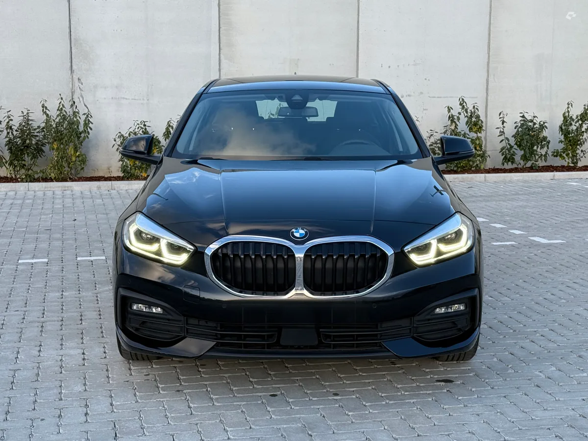 BMW 116 2023 — photo 2