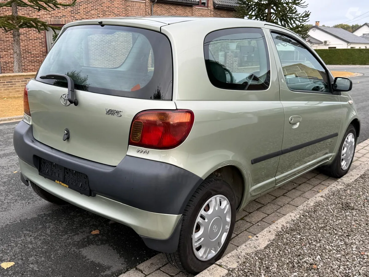Toyota Yaris 2003 — photo 4