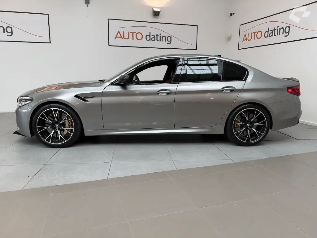 BMW M5 2019 — photo 1