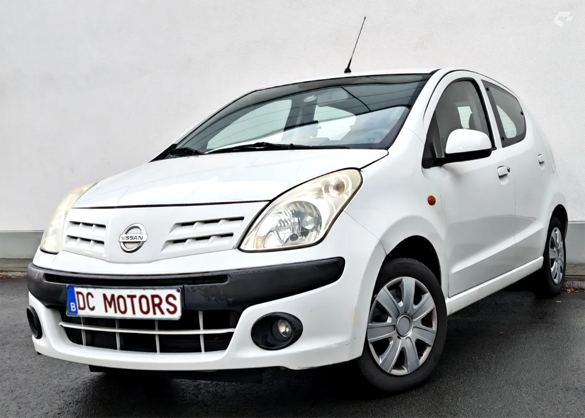 Nissan Pixo 2010 — photo 1