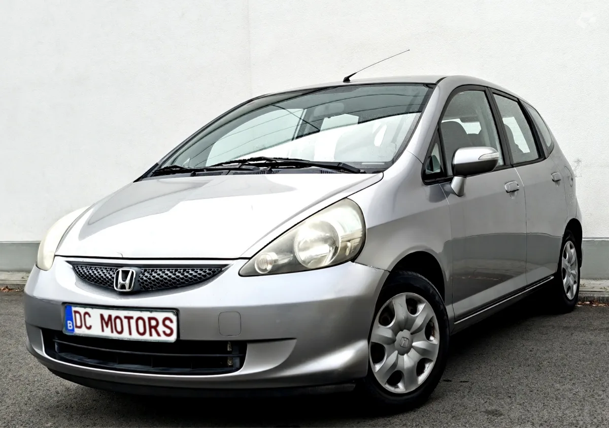 Honda (voiture) Jazz 2006 — photo 1