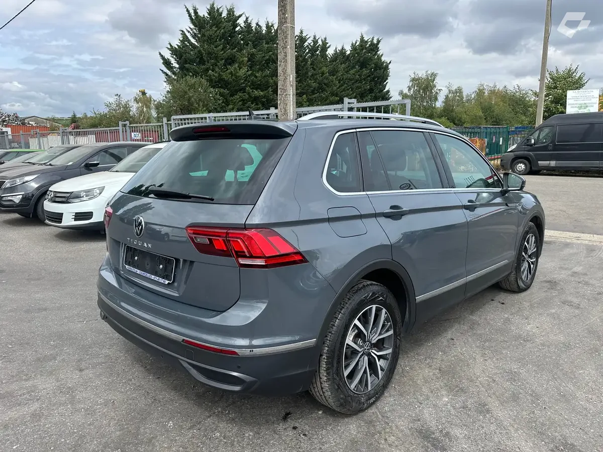 Volkswagen Tiguan 2020 — photo 3