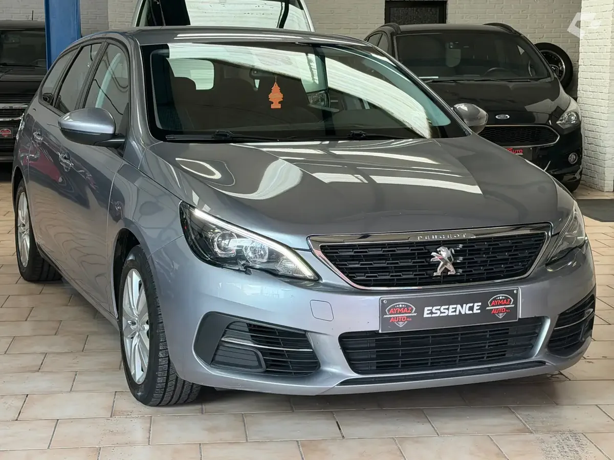 Peugeot 308 2020 — photo 3