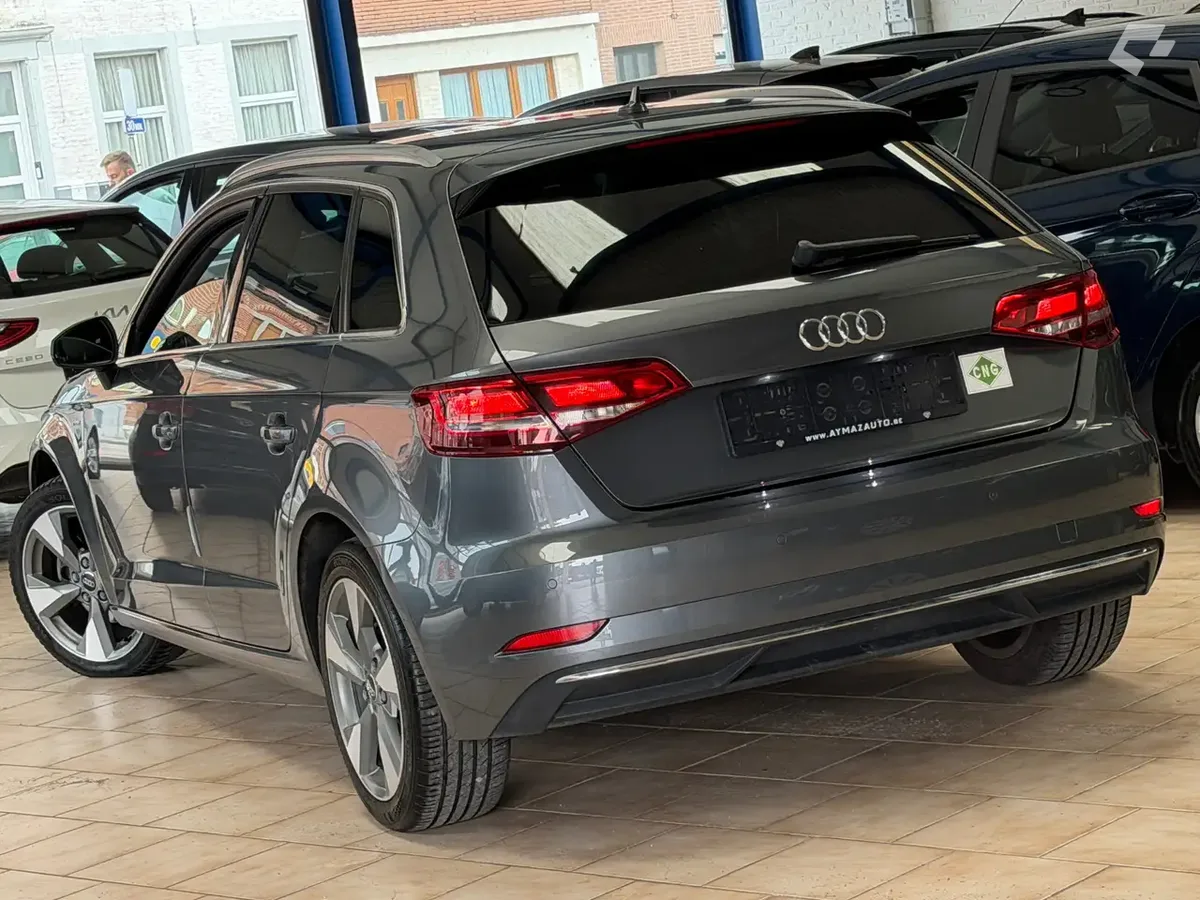 Audi A3 2018 — photo 4