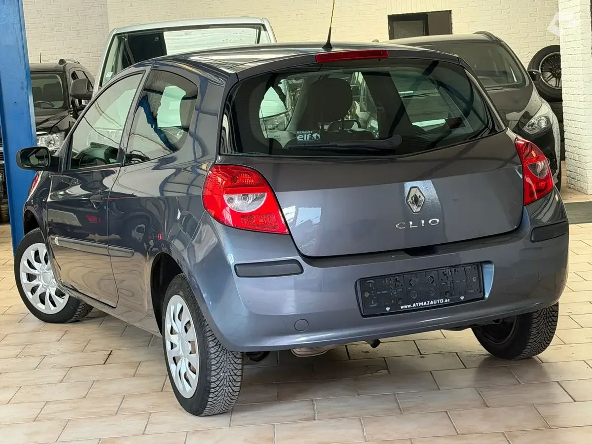 Renault Clio 2008 — photo 4