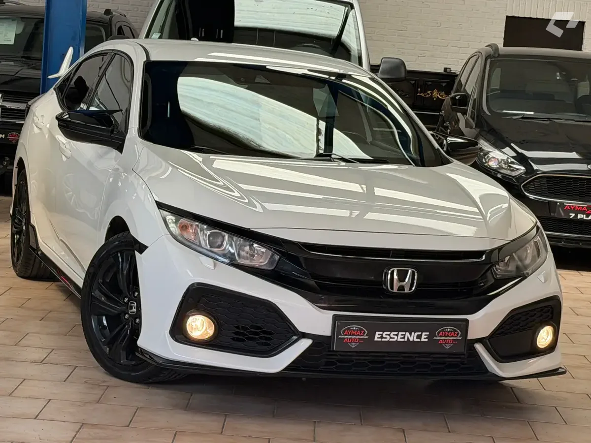Honda Civic 2019 — photo 1