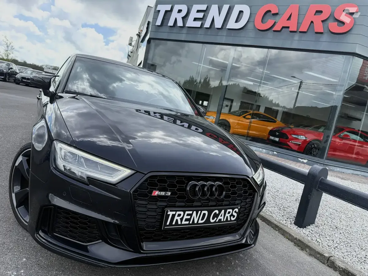 Audi RS3 2018 — photo 2