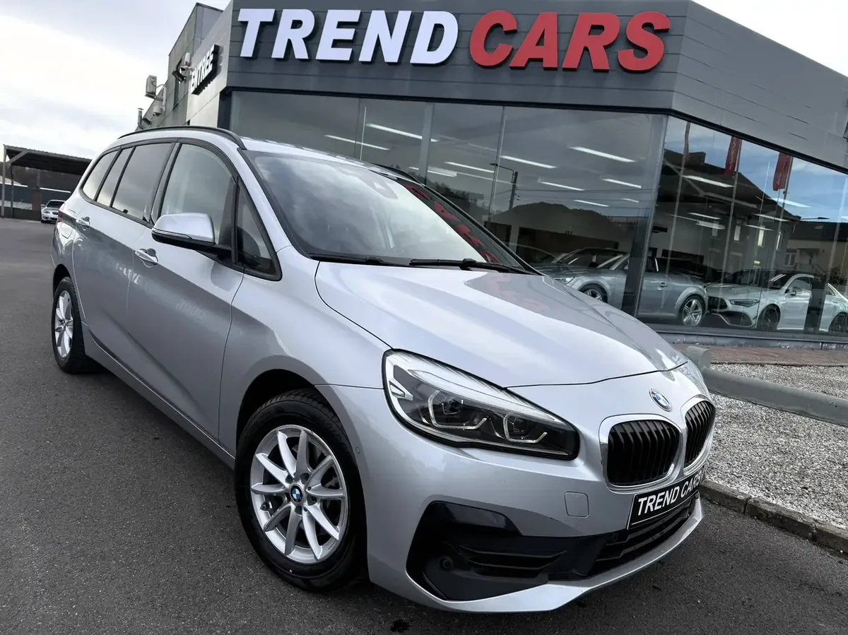 BMW 218 2021 — photo 1