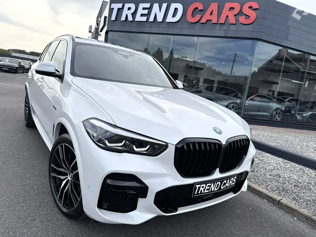 BMW X5 2022 — photo 1