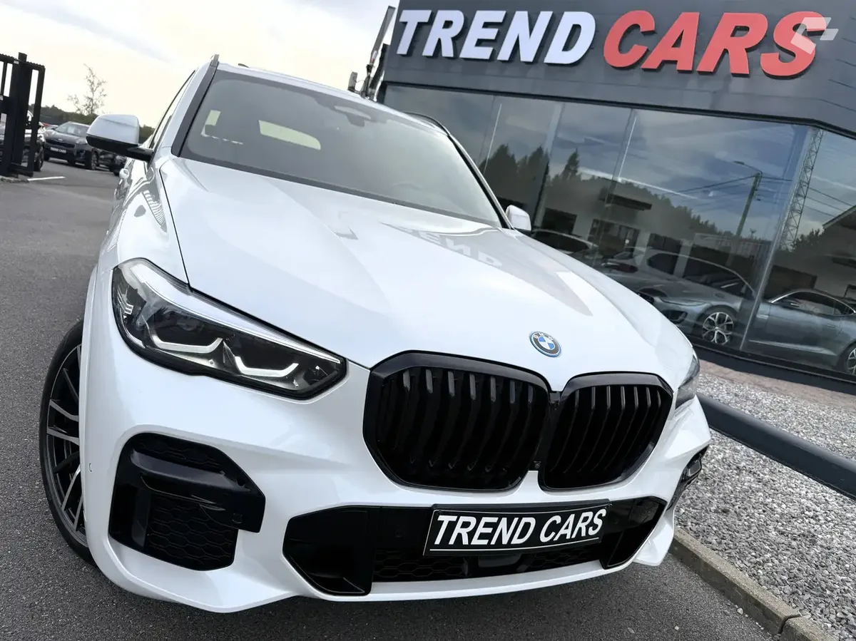BMW X5 2022 — photo 2