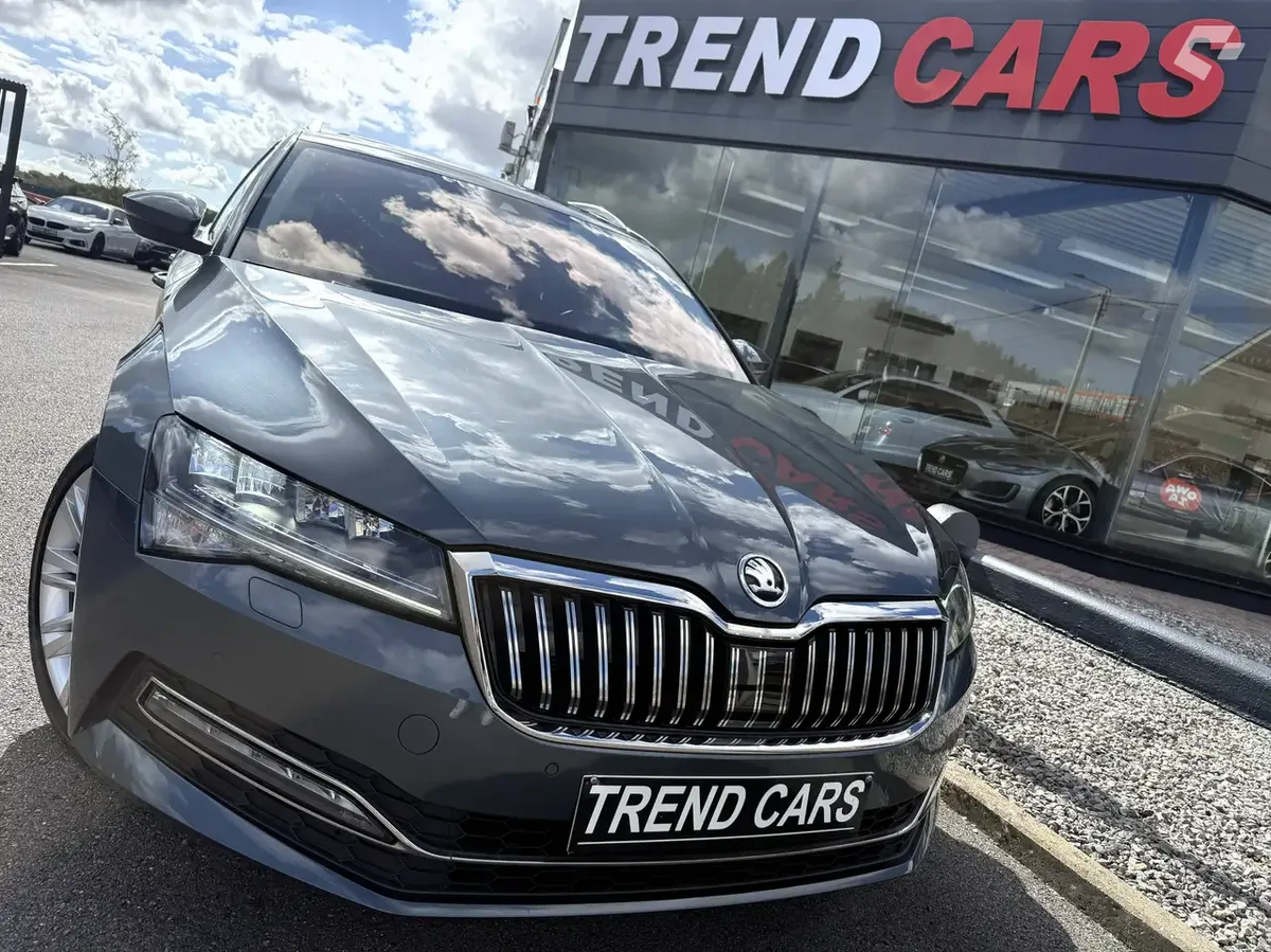 Skoda Superb 2021 — photo 2