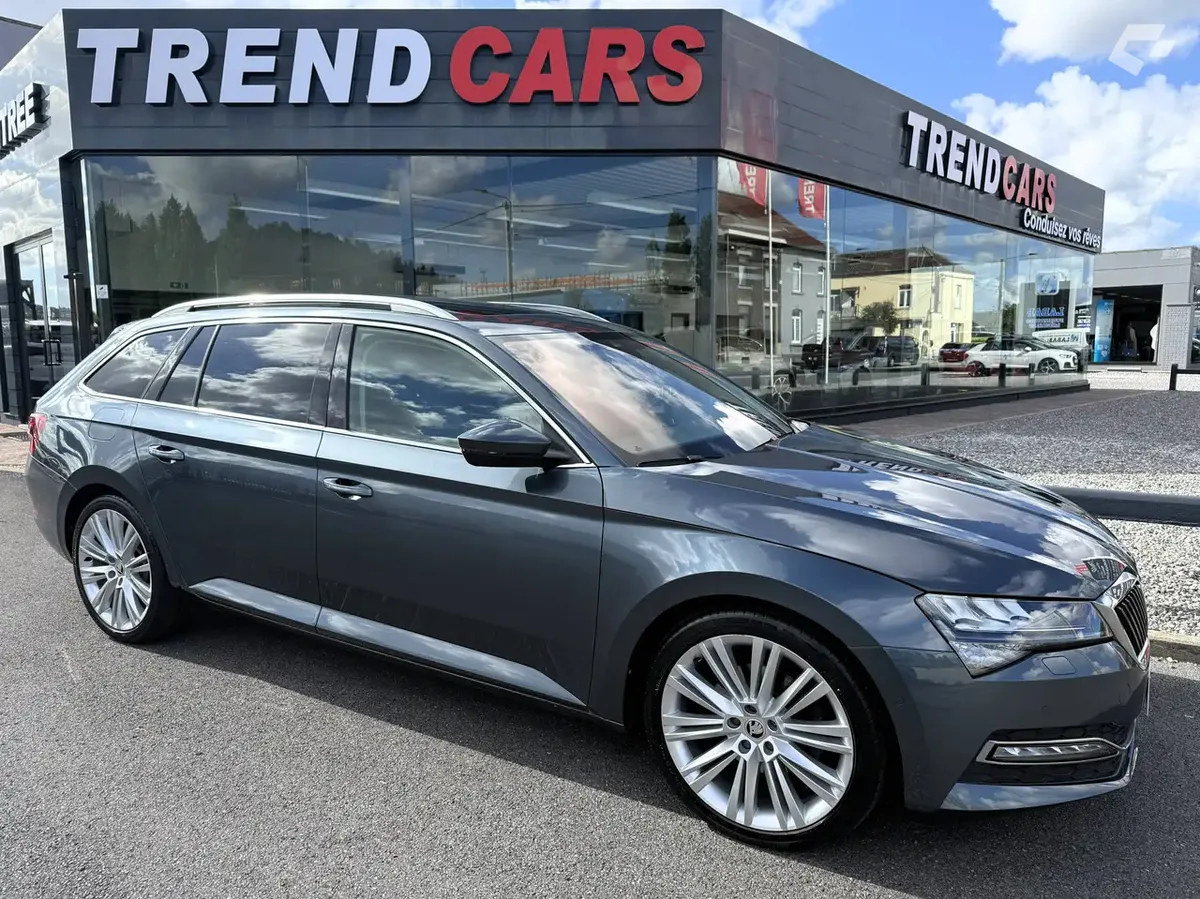 Skoda Superb 2021 — photo 3