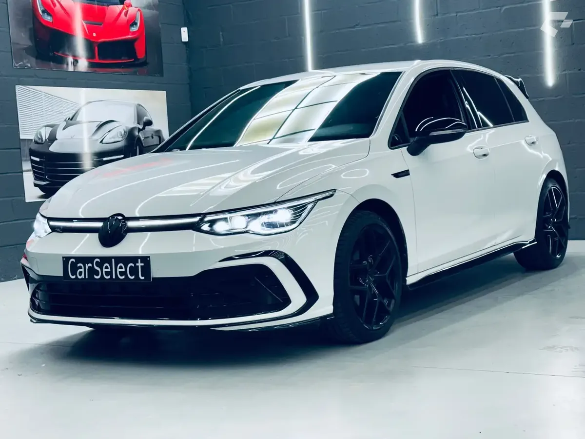 Volkswagen Golf 2024 — photo 1