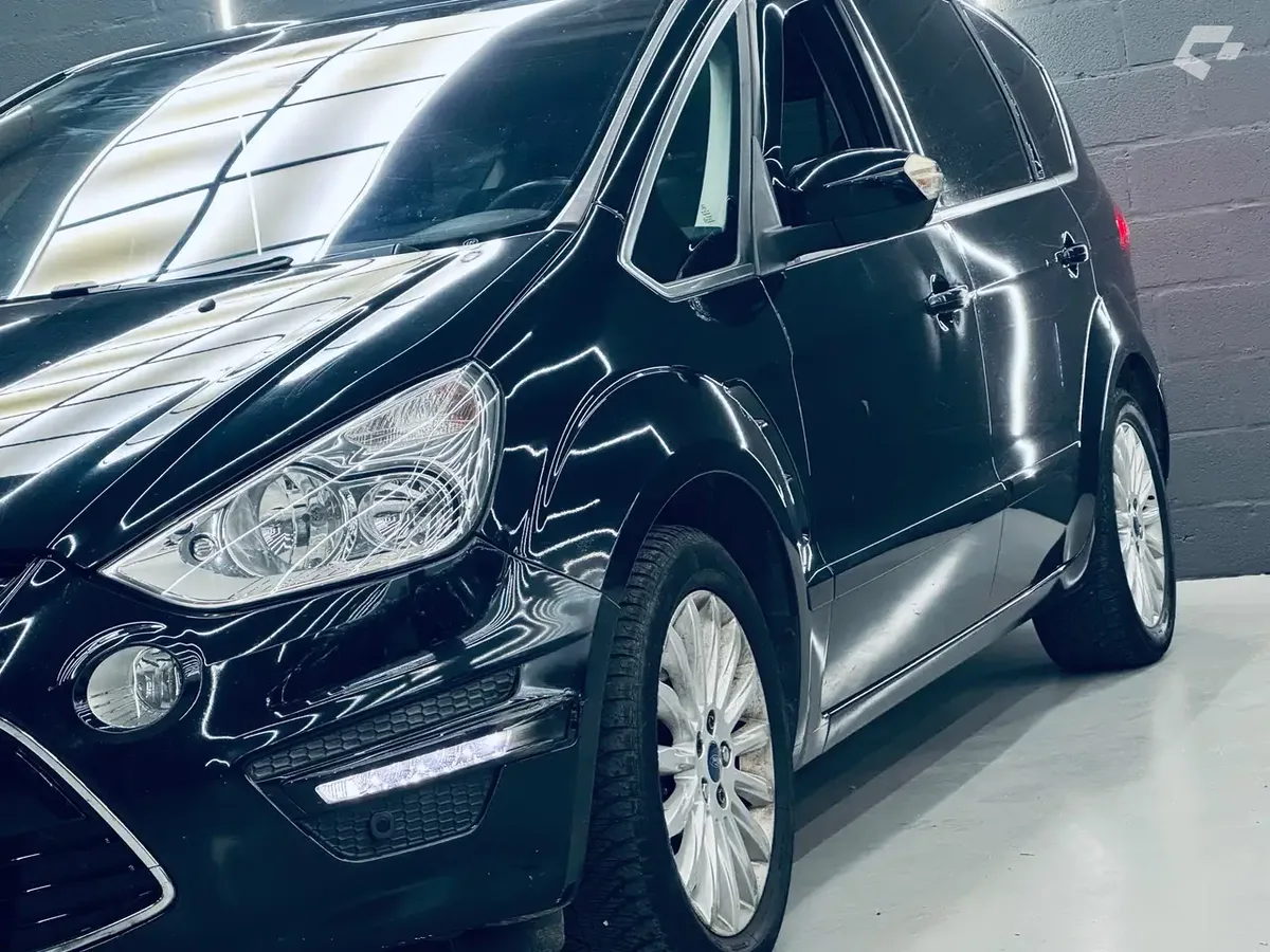 Ford S-MAX 2014 — photo 2