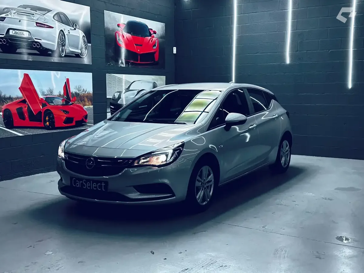 Opel Astra 2017 — photo 2