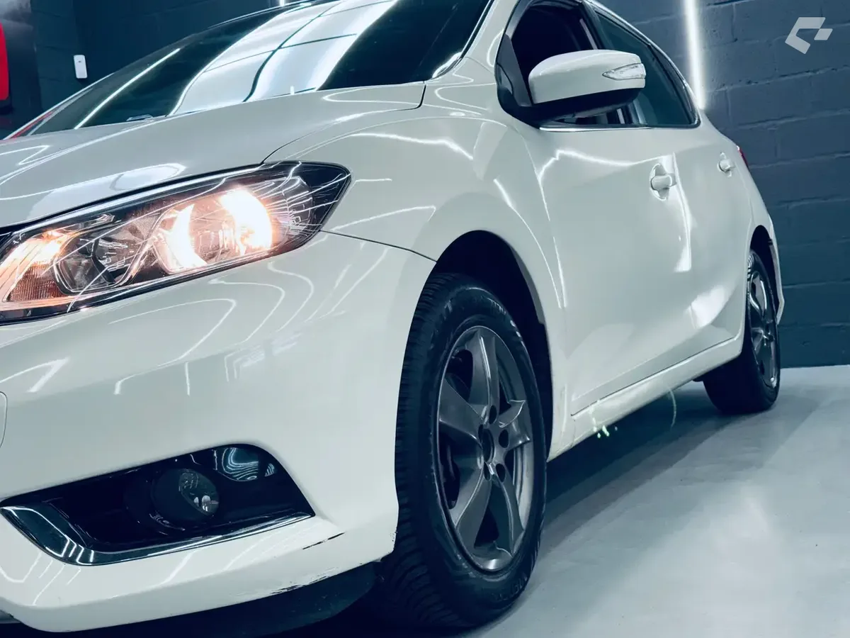 Nissan Pulsar 2015 — photo 2
